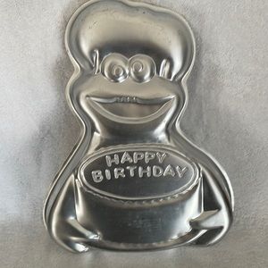 Wilton cake pan Cookie Monster Happy Birthday